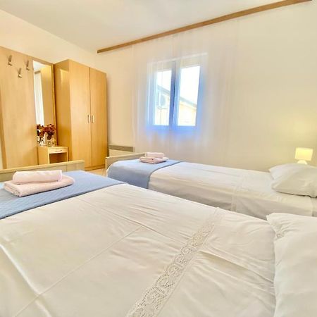 Porat Apartment Starigrad Paklenica Luaran gambar