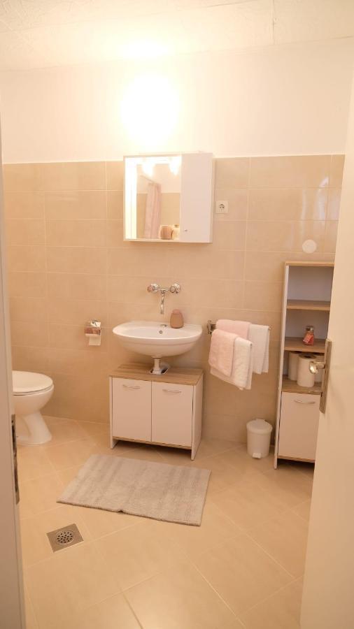 Porat Apartment Starigrad Paklenica Luaran gambar